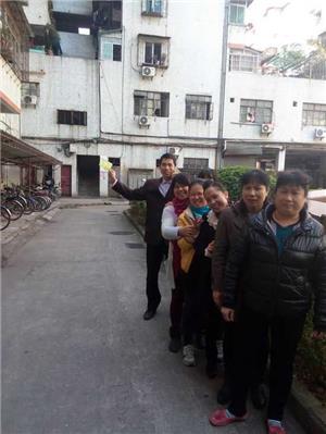 雞蛋連鎖店土大媽參加與會議的同事